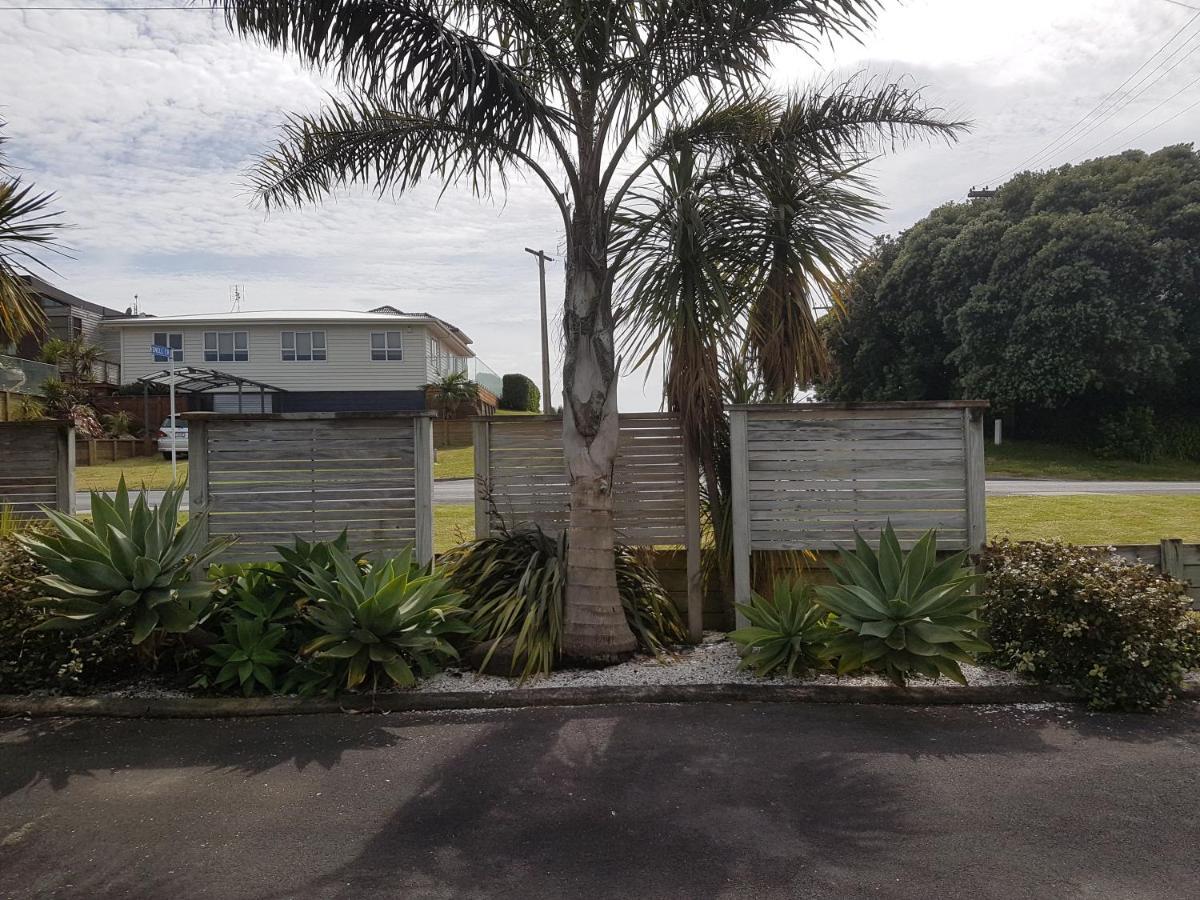 Beaches Motel Waihi Exterior foto